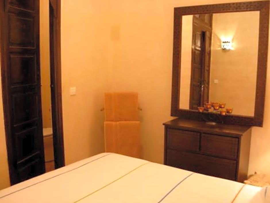 Riad Aderbaz