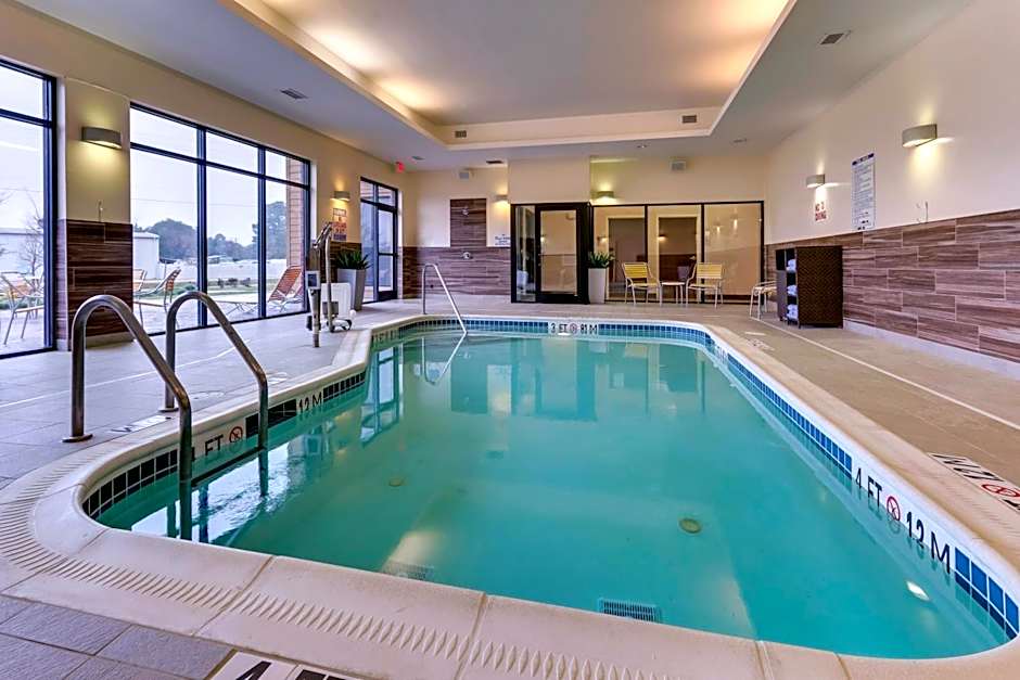 Fairfield Inn & Suites by Marriott Dunn I-95