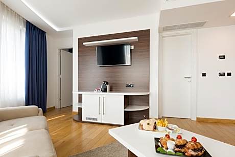 Family Suite with Free Parking