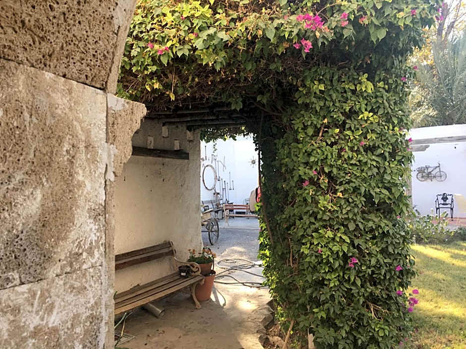 Hostal Doña Carlota Hotel