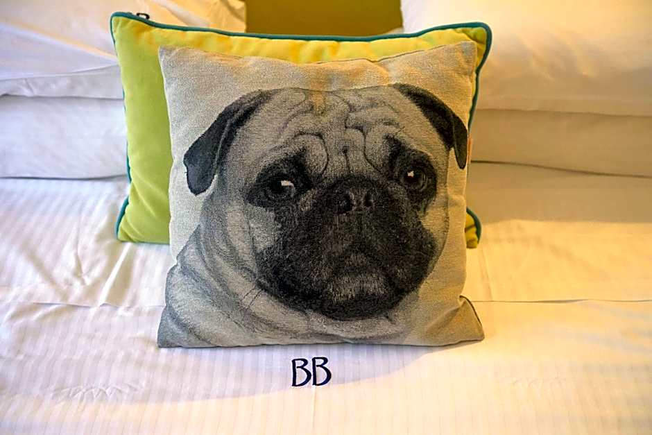 Blue Bottle Boutique Hotel