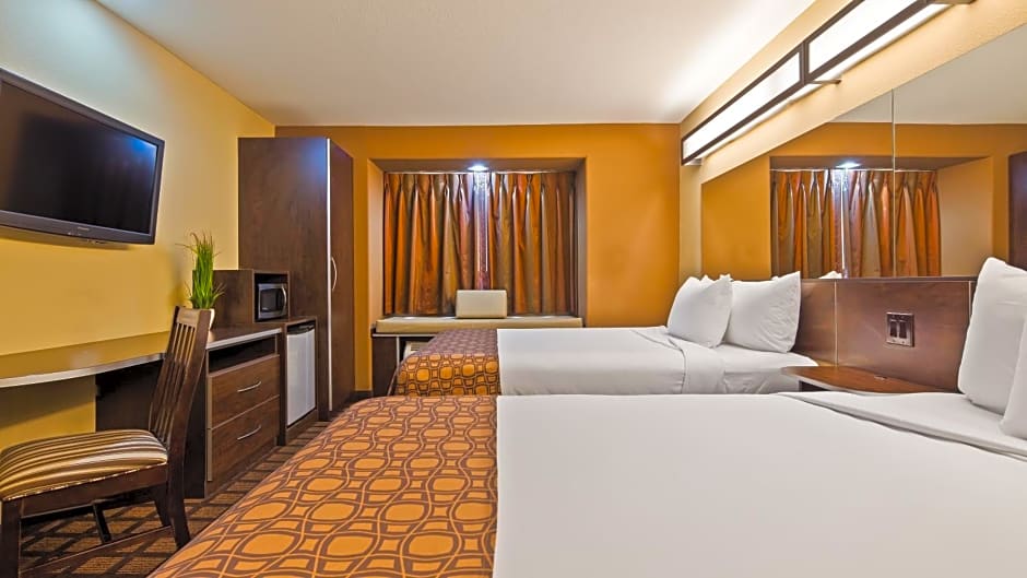 Microtel Inn & Suites by Wyndham Round Rock