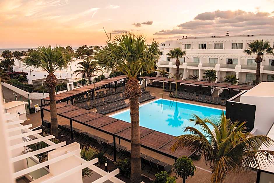 SENTIDO Aequora Lanzarote Suites