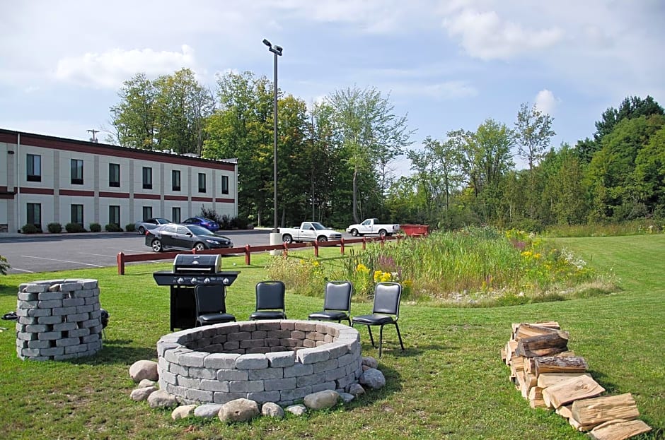 Pleasant Night Inn- carthage NY