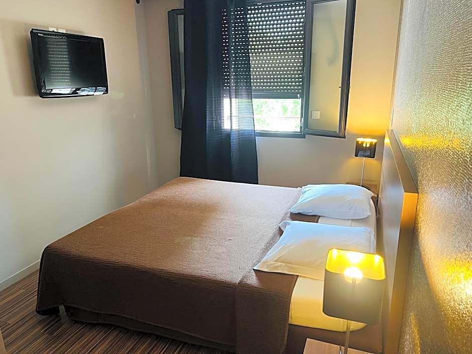 L'hotel De La Bourse À Bagnols-sur-ceze – Bagnols-sur-Cèze, GA