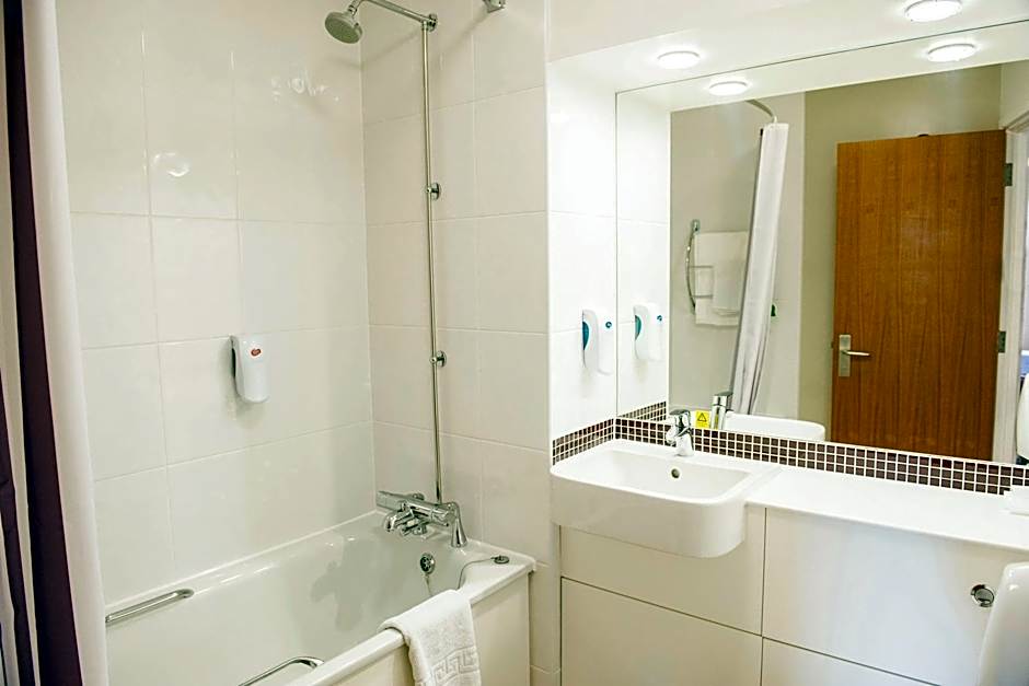Premier Inn London Docklands - Excel