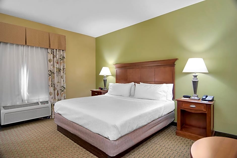 Holiday Inn Express Hotel & Suites DFW West - Hurst By IHG
