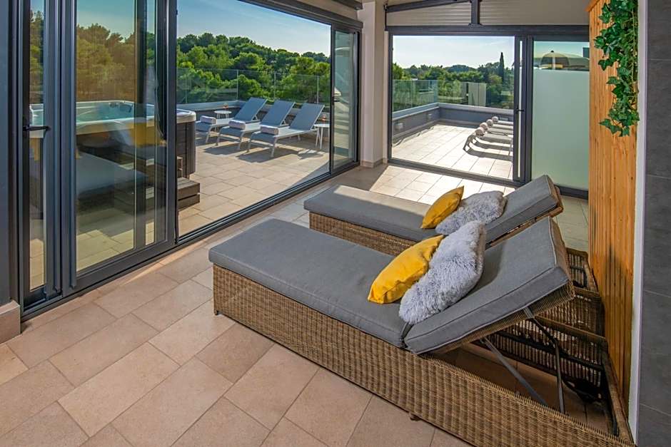 Aparthotel Punta Blu - POOL & SPA