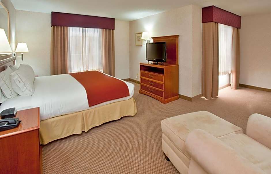 Seasons Inn & Suites Highland