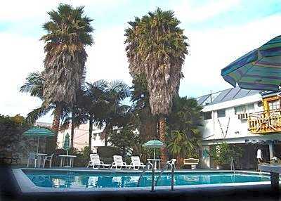 Tradewinds Airport Hotel