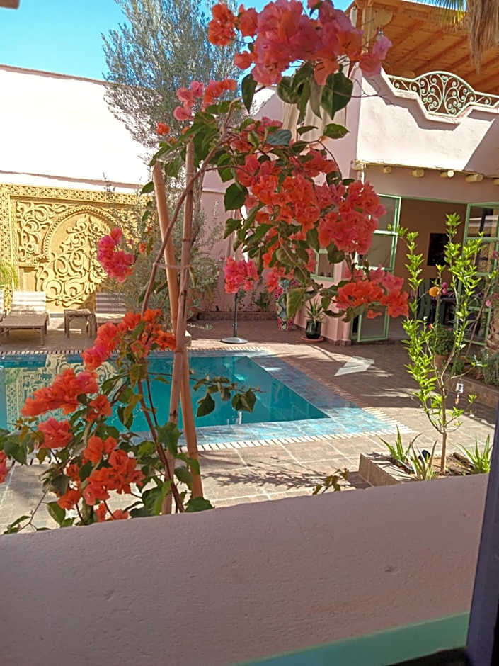 Riad tania mozaik
