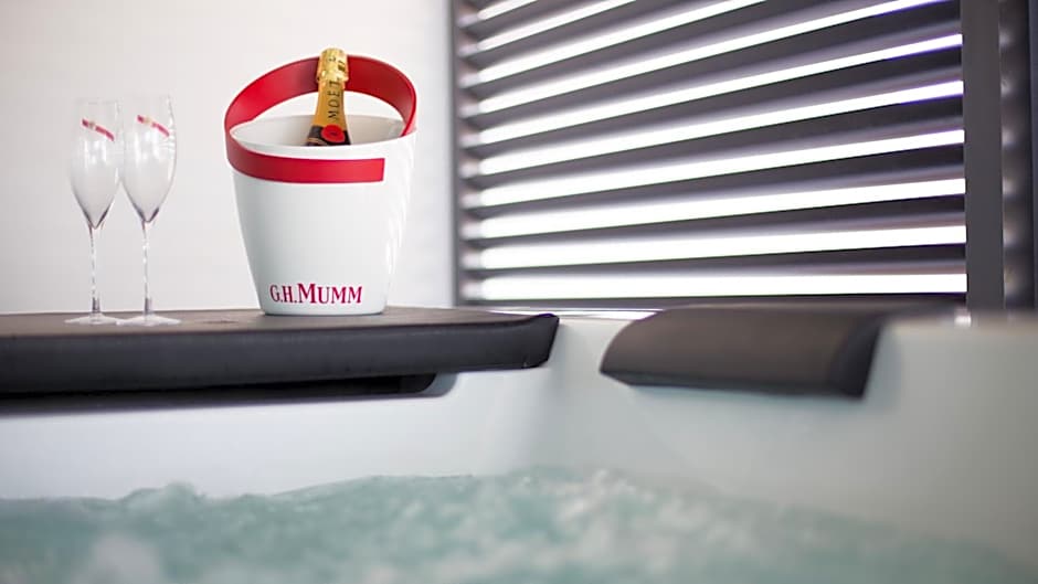 Hotel English Point Marina & Spa