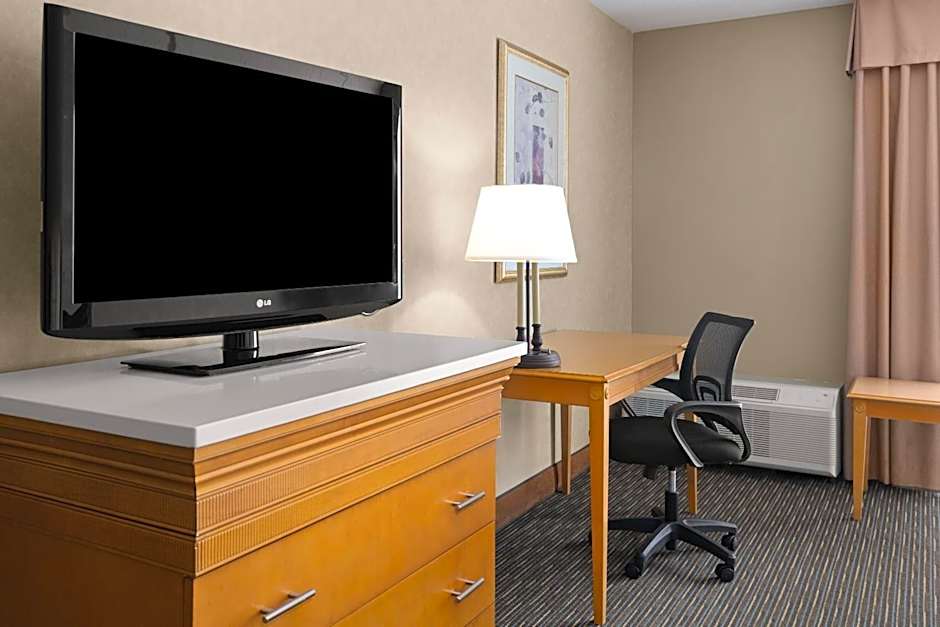 Days Hotel by Wyndham Toms River Jersey Shore