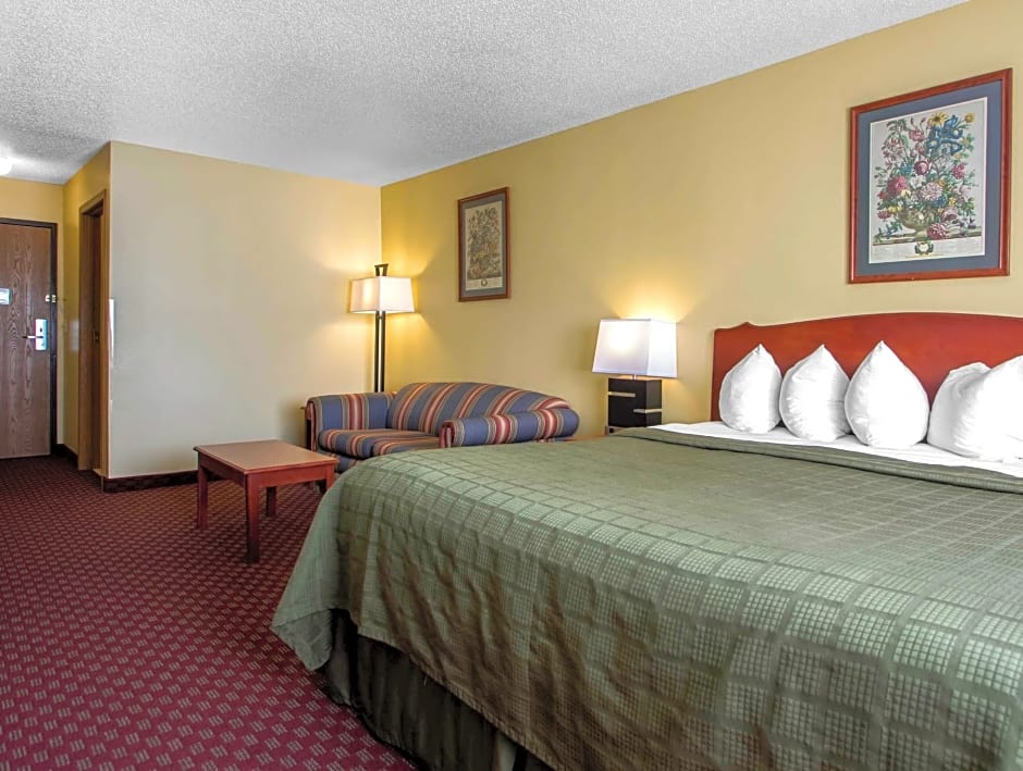 Quality Inn Mineral Point