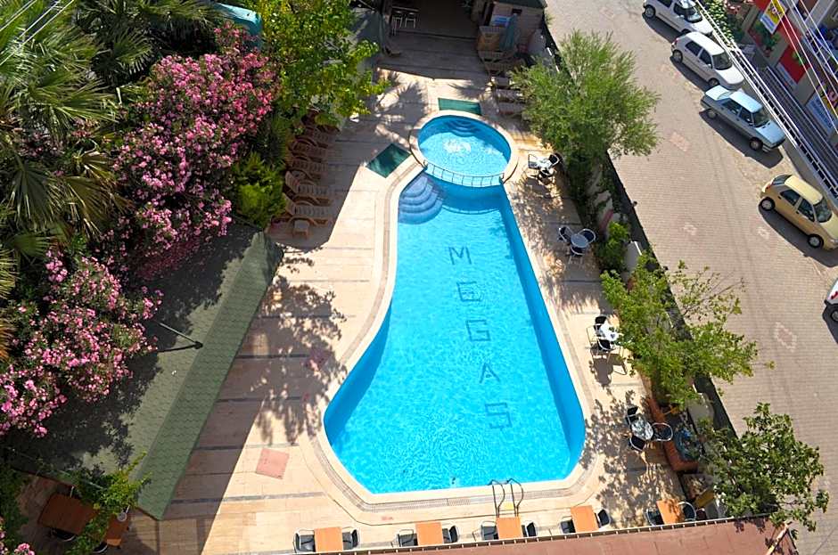 Megas Hotel