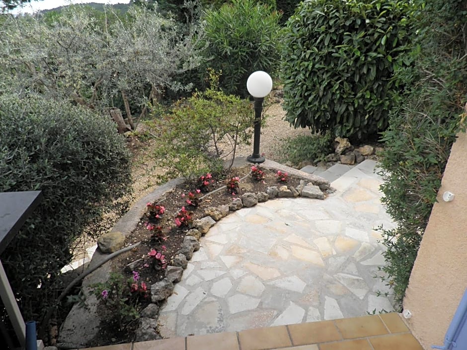 Villa Magnolia – Savoillan, ID