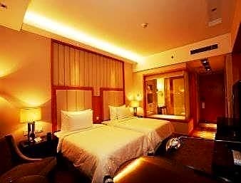Ramada Plaza by Wyndham Yangzhou Casa – Yangzhou, VA