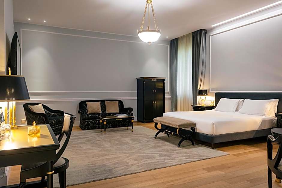 Photo 1 of 8 of Junior Suite
