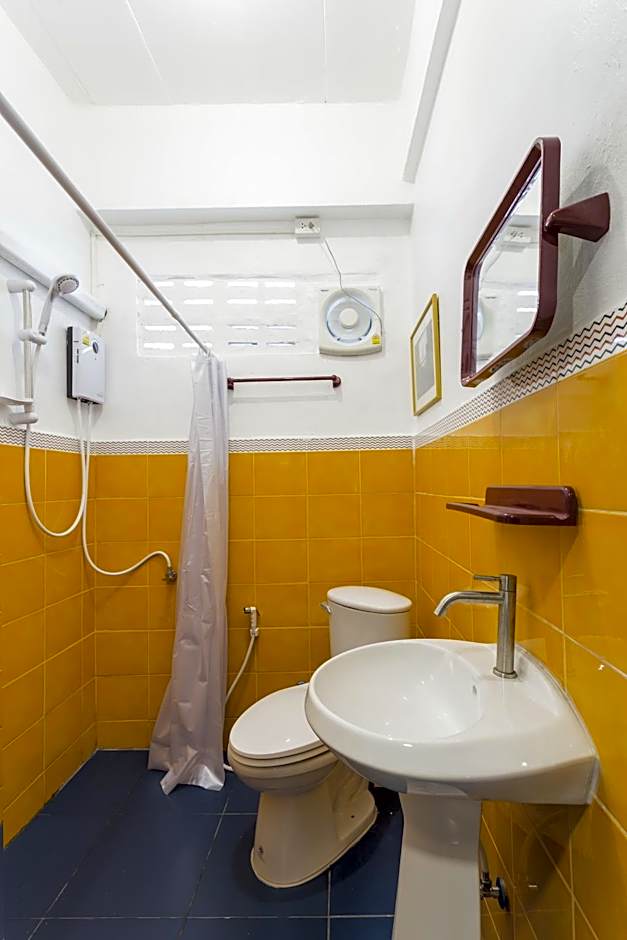 Stockhome Hostel Ayutthaya