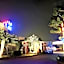 Holly Wood Motel