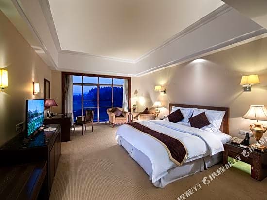 Wuyi Country Garden Phoenix Hotel