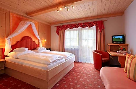 Classic Quadruple Room