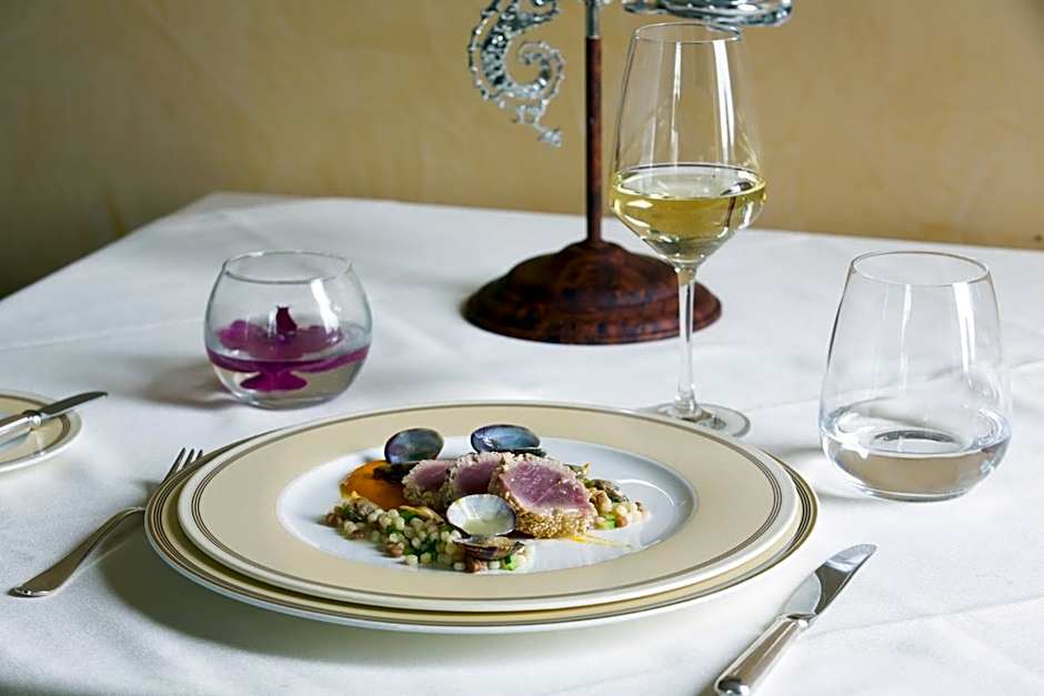 Castello Dal Pozzo Hotel