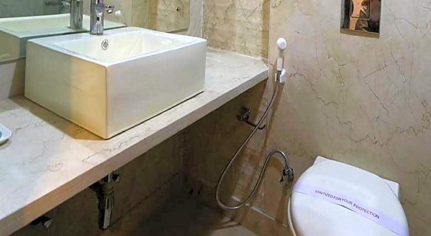 Le Roi Udaipur Hotel