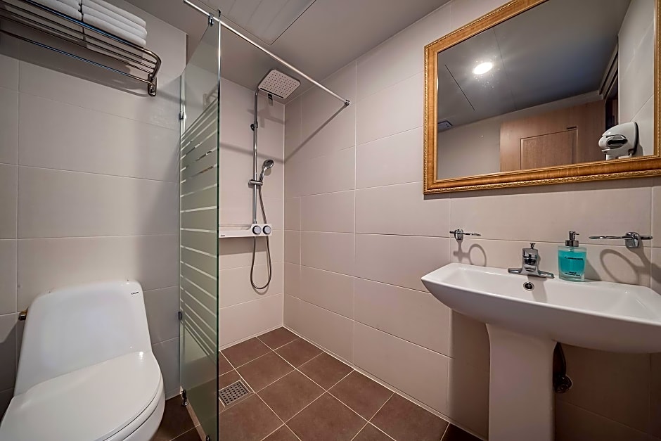 Sunrise Hotel Seopjikoji