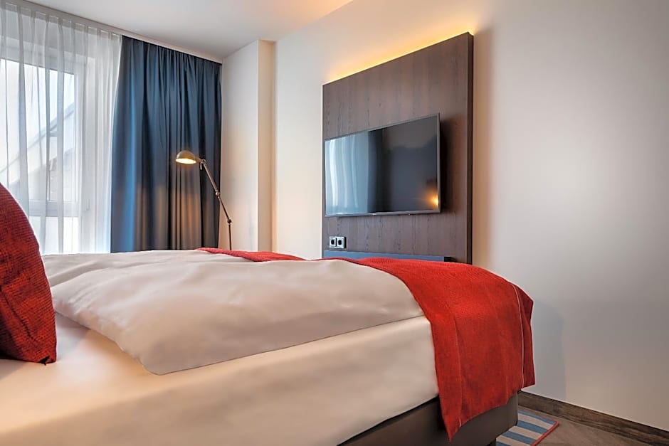 Holiday Inn - the niu, Keg Hamburg Ost by IHG