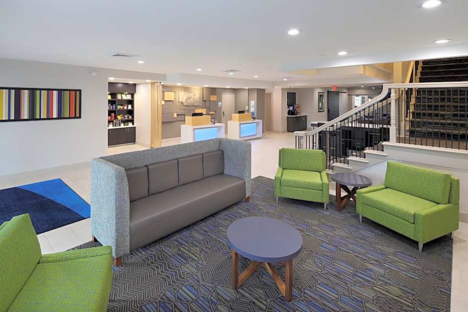 Holiday Inn Express Grand Rapids Southwest By IHG
