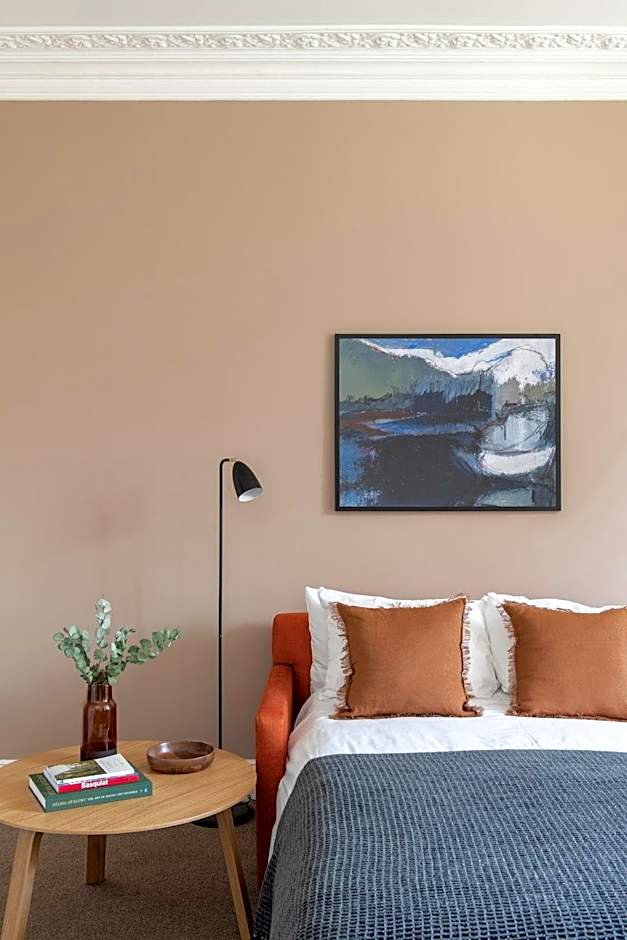 SACO Reading – Castle Crescent