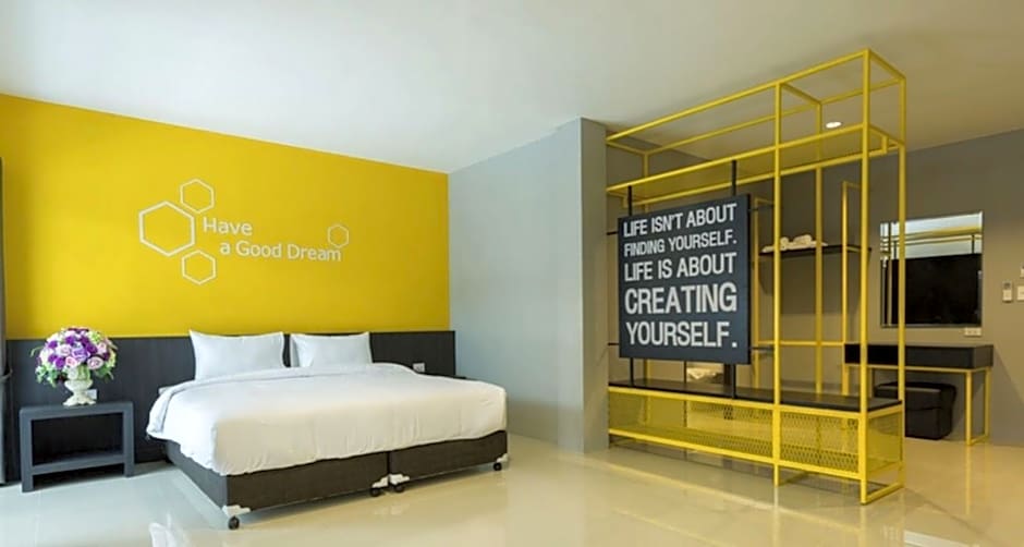 Seven bee boutique hotel