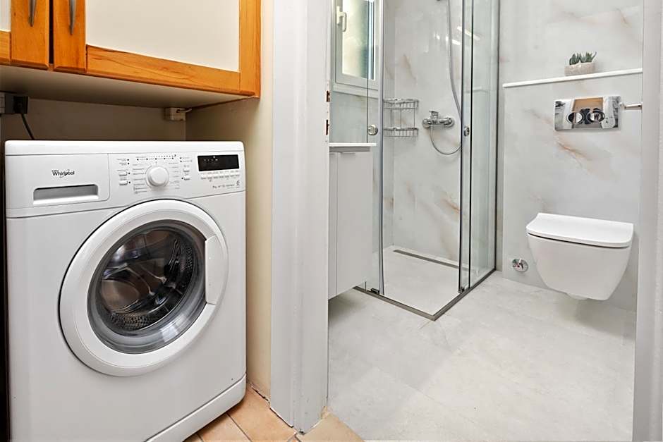 Barbati Bay Elegant Beach Apartments by Hotelius