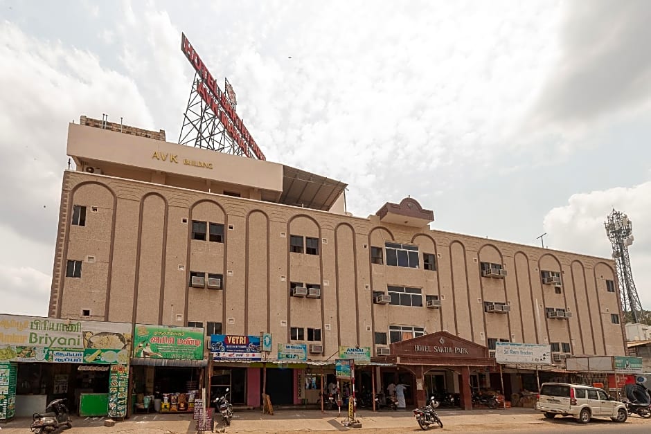 OYO Flagship 30746 Hotel Sakthi Park