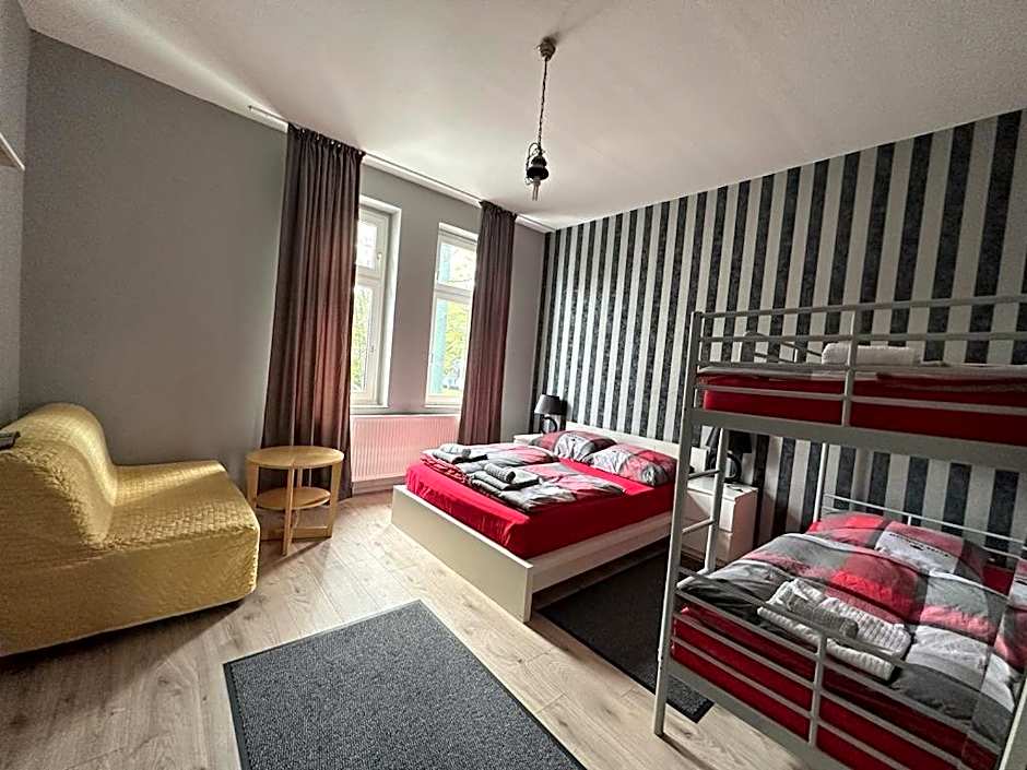 Adam's Hostel - Self Check-In & Only Private Rooms