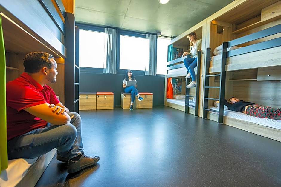 The People - Paris Marais