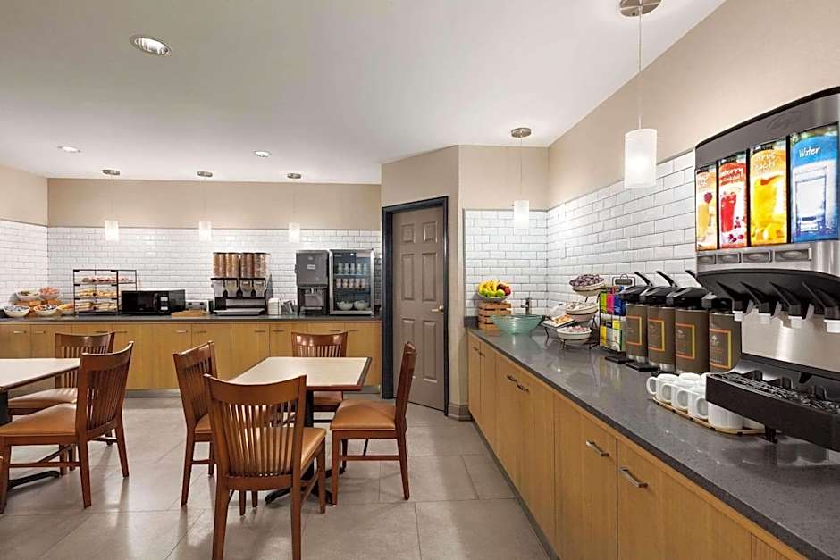 Country Inn & Suites by Radisson, Dalton, GA