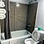 Regal 8 Inn & Suites