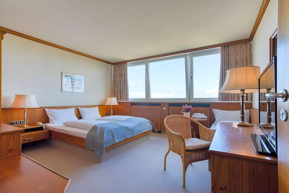 FF&E Hotel Dania