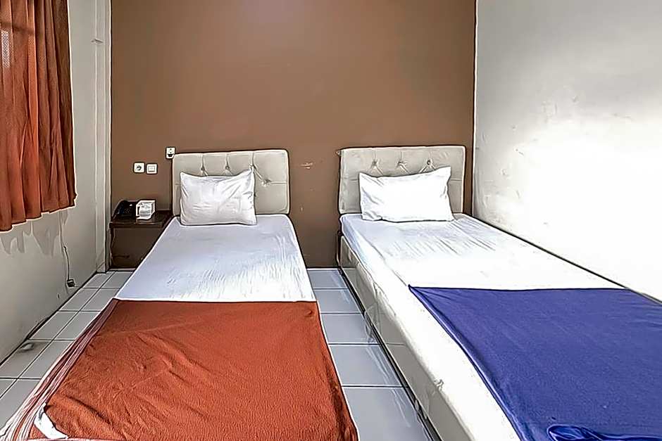 Fajar Indah Hotel Mitra RedDoorz