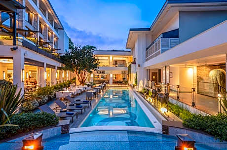 Kwetu Nairobi, Curio Collection By Hilton