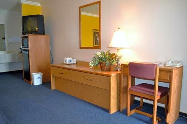 Covered Wagon Motel Lusk WY