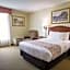 La Quinta Inn & Suites by Wyndham Downtown Conference Center