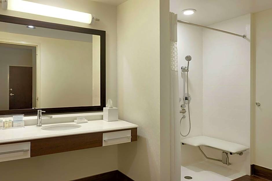 Hampton Inn By Hilton And Suites Springdale
