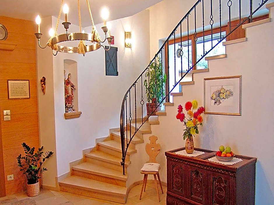 Pension Apartments Pardell