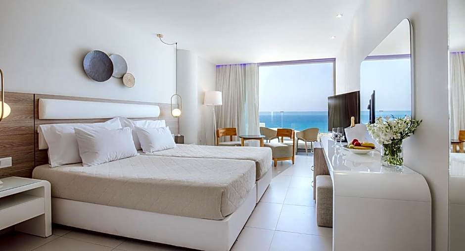 Tasia Maris Sands (Adults Only)