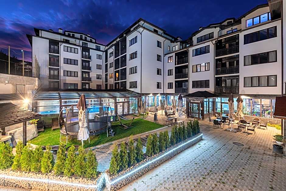 Royal Bansko - Family Apart Hotel With All Inclusive Light or HB&Drinks and Hot Pool & Jacuzzis