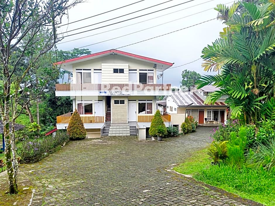 Hotel Anita Baturaden Mitra RedDoorz