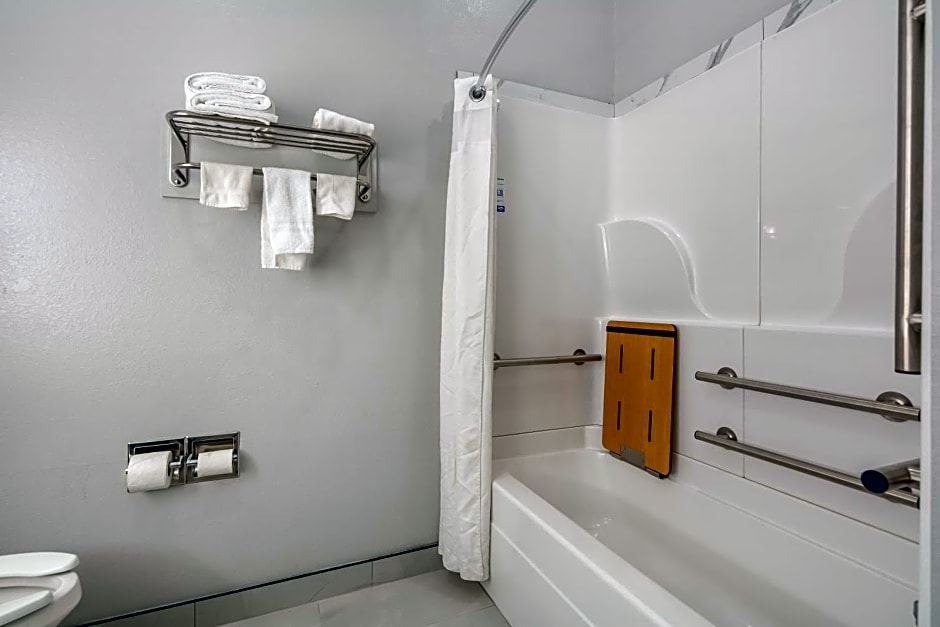 Americas Best Value Inn and Suites Lake Charles